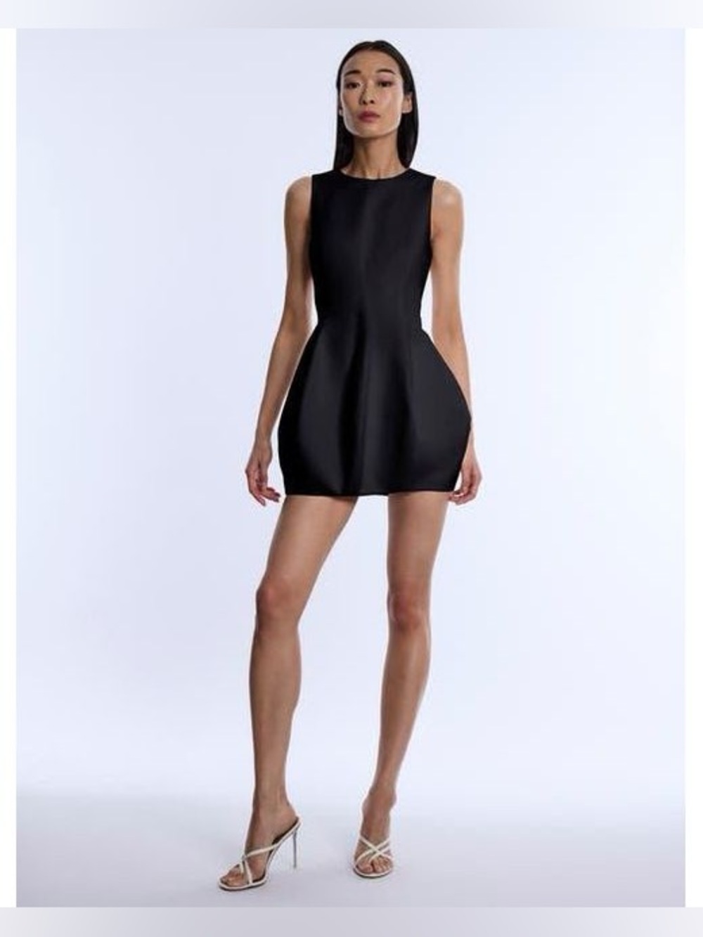 BCBGMAXAZRIA
Bubble Mia Dress
